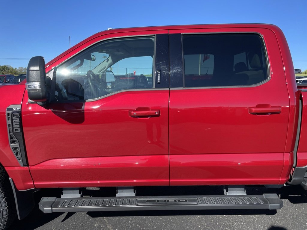 Used 2024 Ford F250 XLT w/ Black Appearance Package image 39
