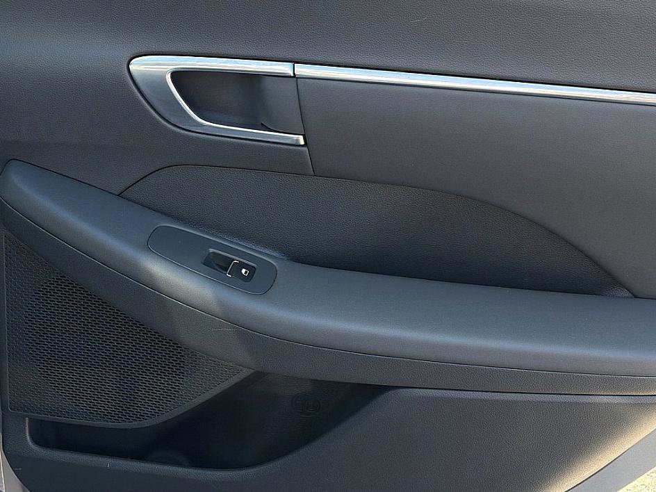 Used 2023 Hyundai Sonata SEL Plus image 25