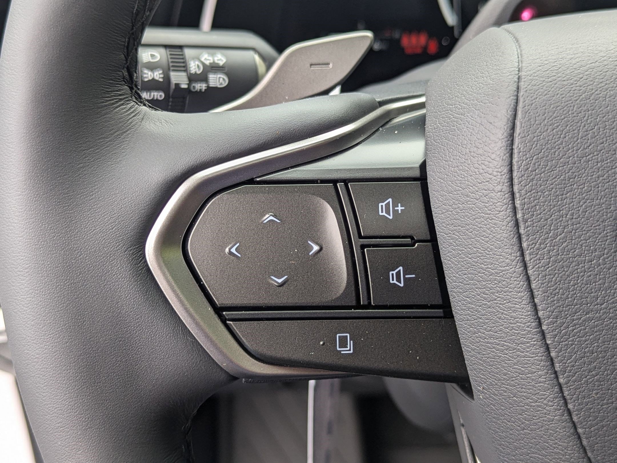 New 2025 Lexus RX 350 w/ Luxury Package image 27