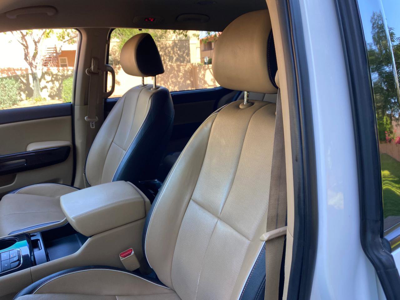 Used 2018 Kia Sedona EX FWD image 22