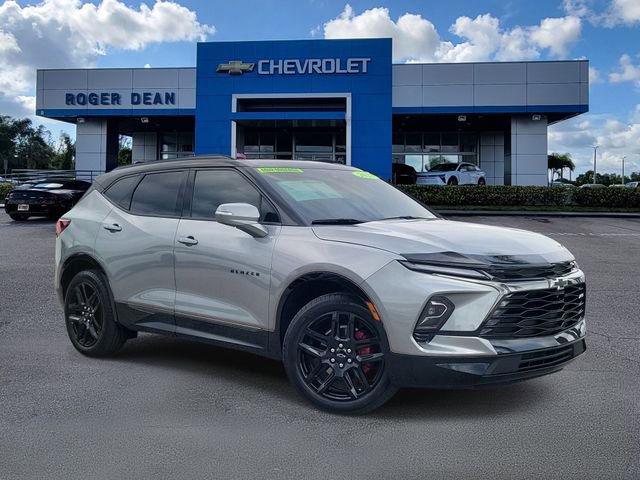 Certified 2025 Chevrolet Blazer RS w/ Driver Confidence II Package FWD image 1