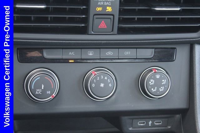 Used 2024 Volkswagen Jetta S image 33