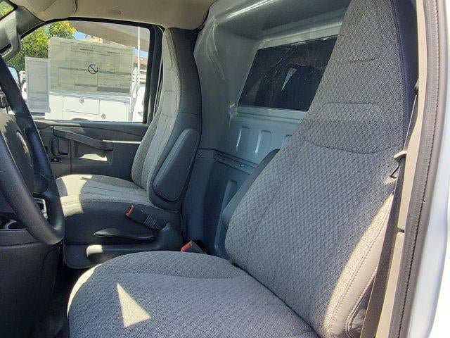 New 2026 Chevrolet Express 2500 w/ Driver Convenience Package RWD image 17