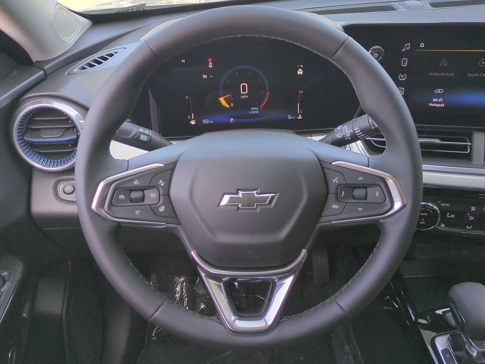 New 2026 Chevrolet Trax LT w/ Midnight Edition FWD image 14