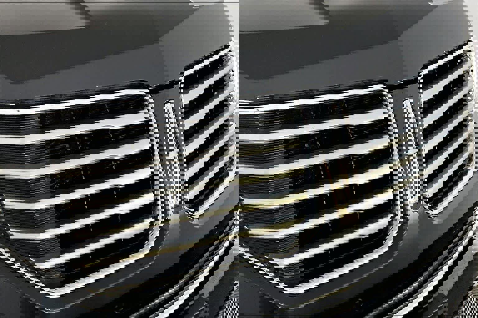 Used 2017 Lincoln Navigator Select image 28