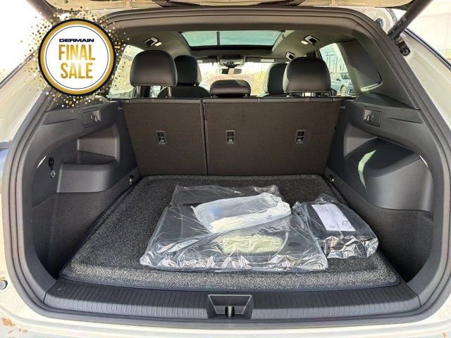 New 2026 Volkswagen Tiguan SE R-Line image 13