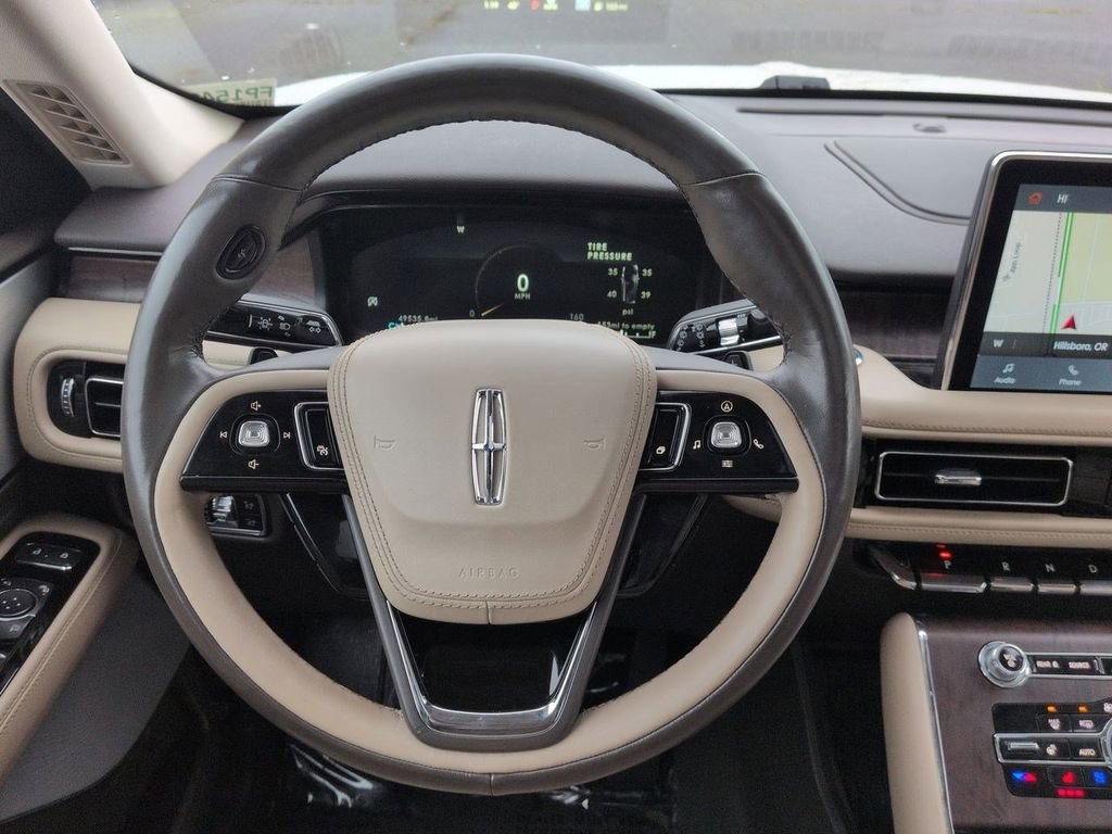 Used 2023 Lincoln Aviator Reserve w/ Equipment Group 201A image 14