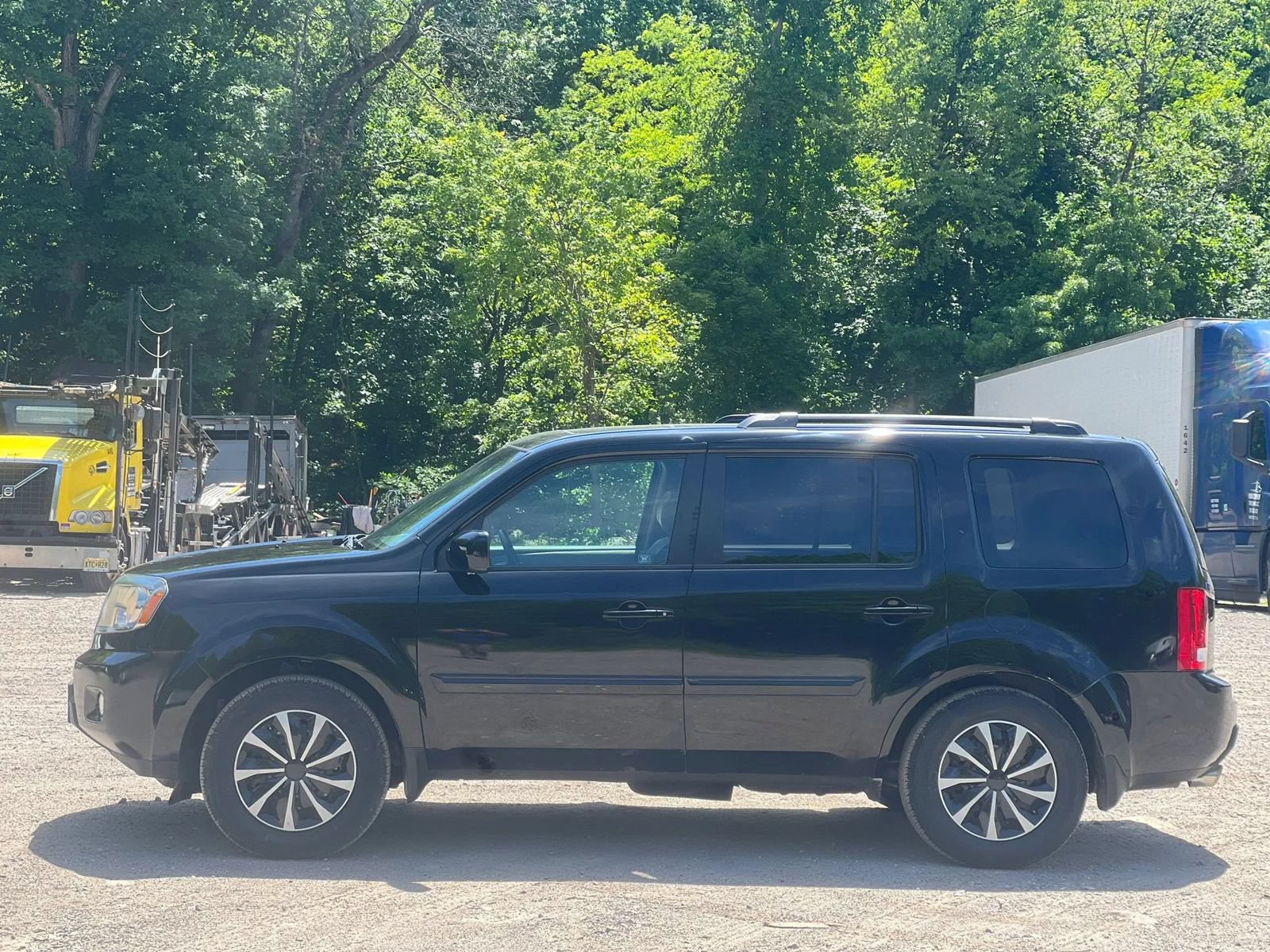Used 2011 Honda Pilot EX-L image 3