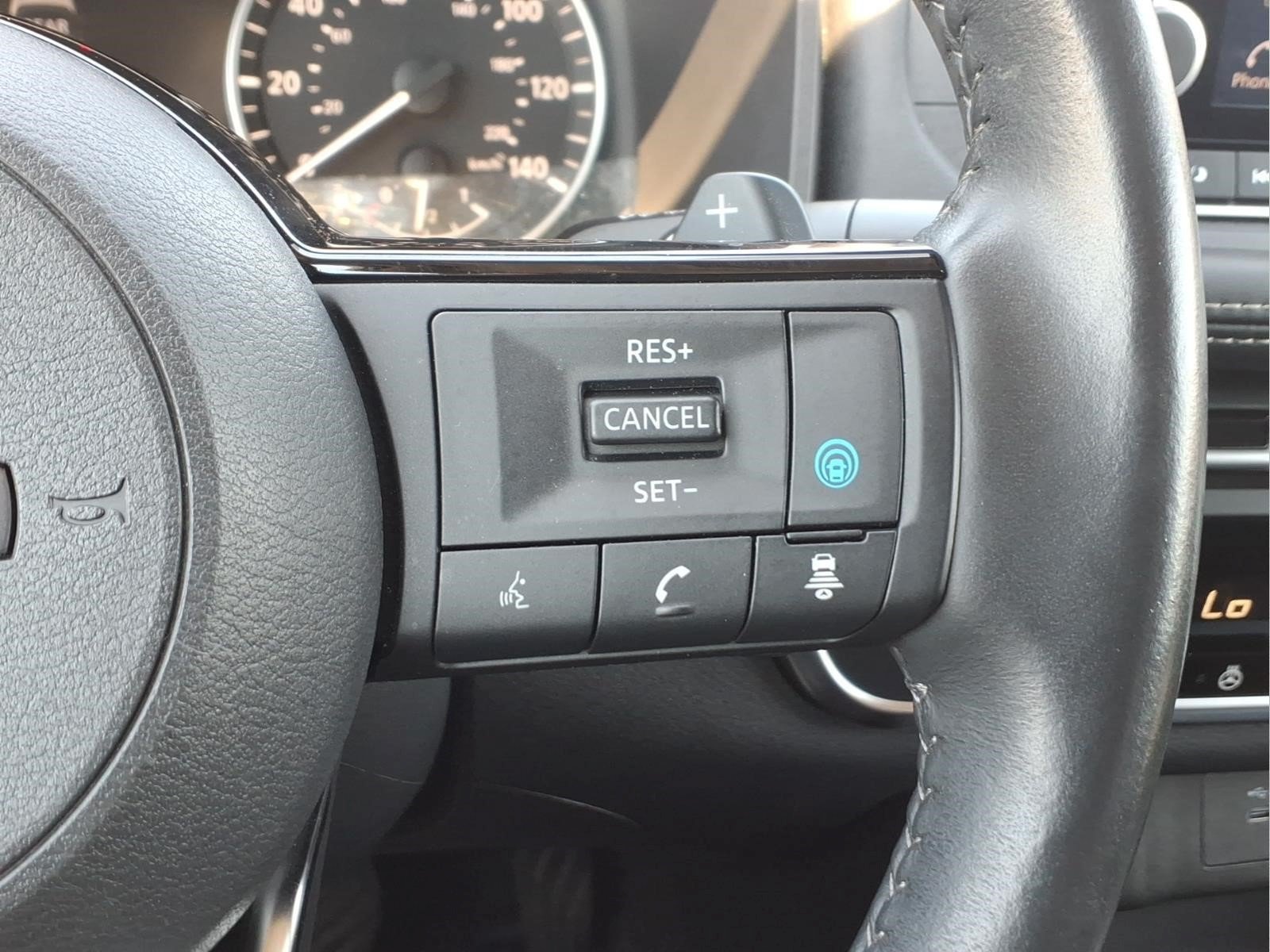 Certified 2023 Nissan Rogue SV w/ SV Premium B Package AWD/4WD image 18