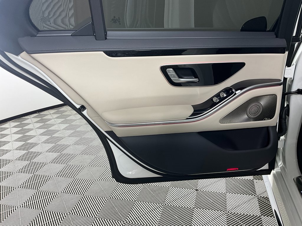 Used 2023 Mercedes-Benz S 500 4MATIC image 26