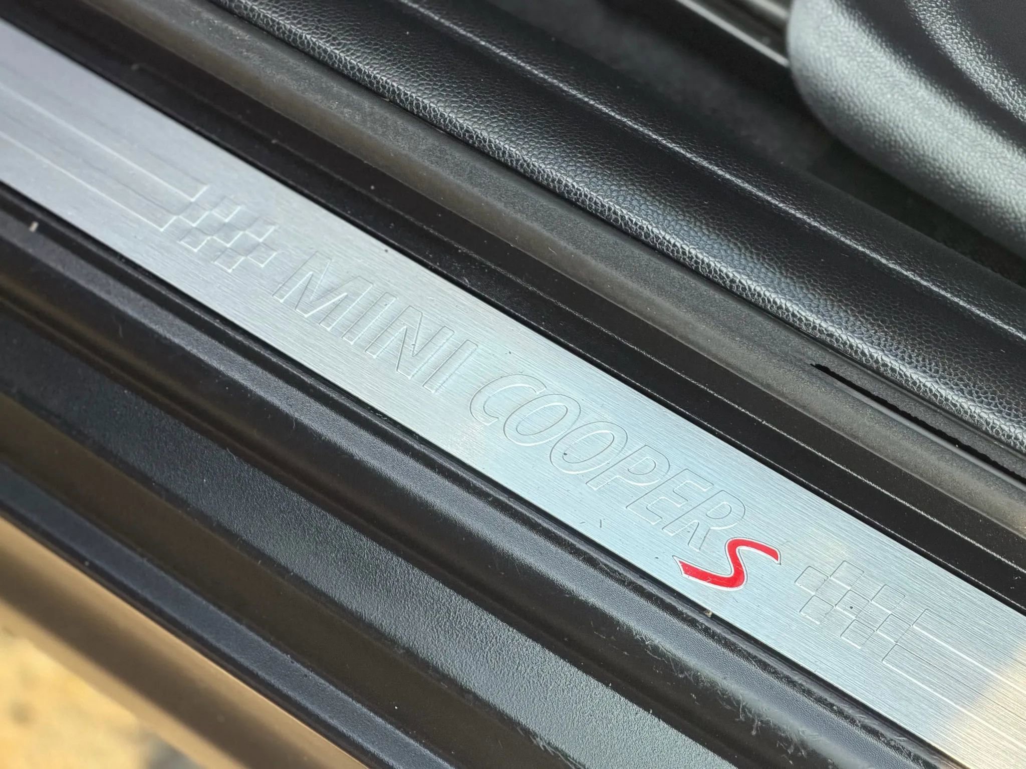 Used 2015 MINI Cooper S image 15