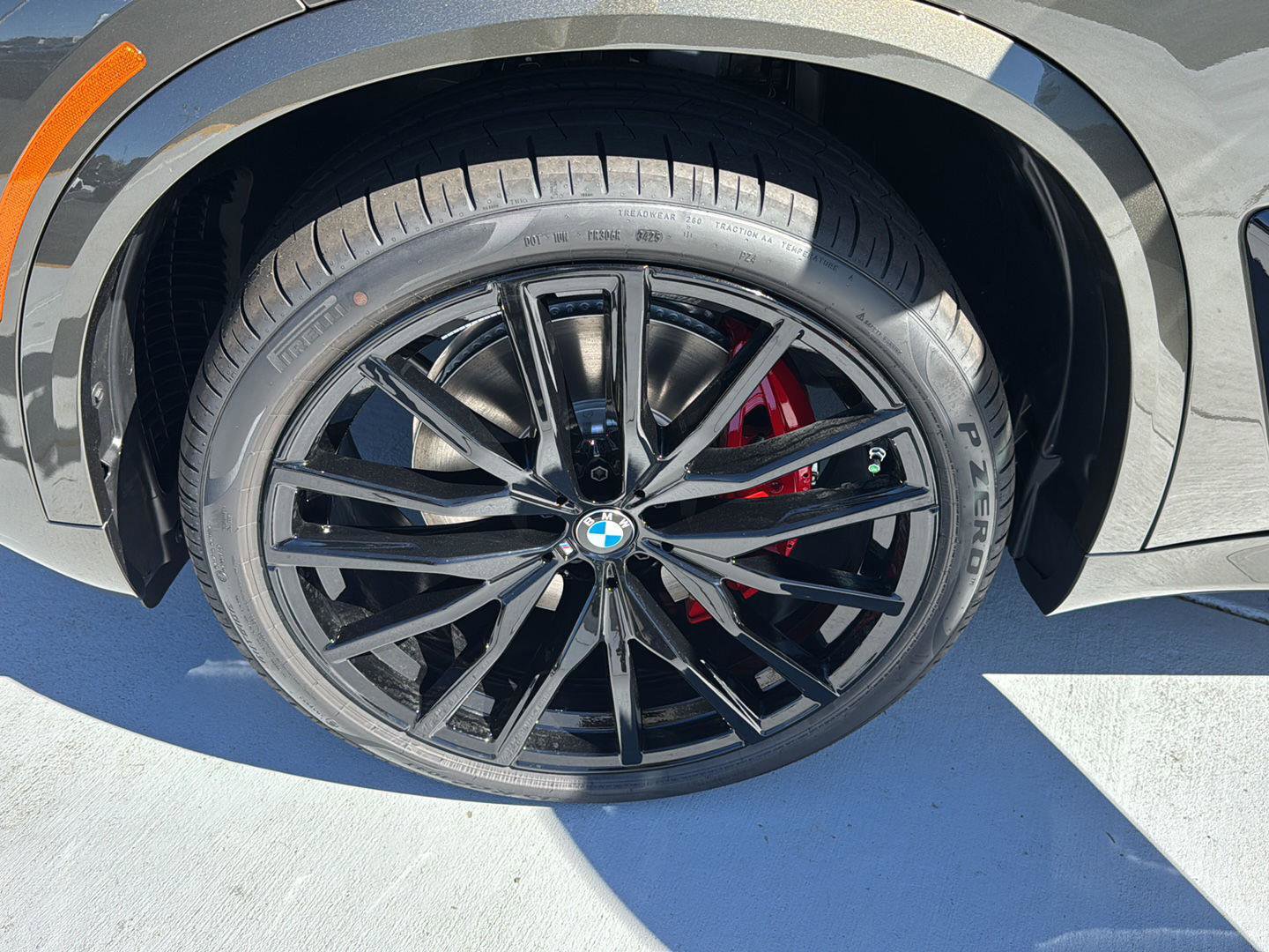 New 2026 BMW X5 xDrive40i w/ Executive Package image 32