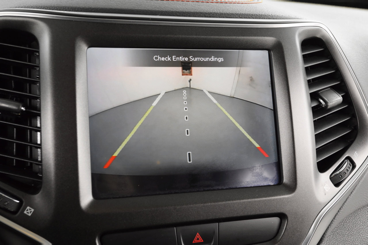 Used 2020 Jeep Cherokee Trailhawk w/ Cold Weather Group image 24