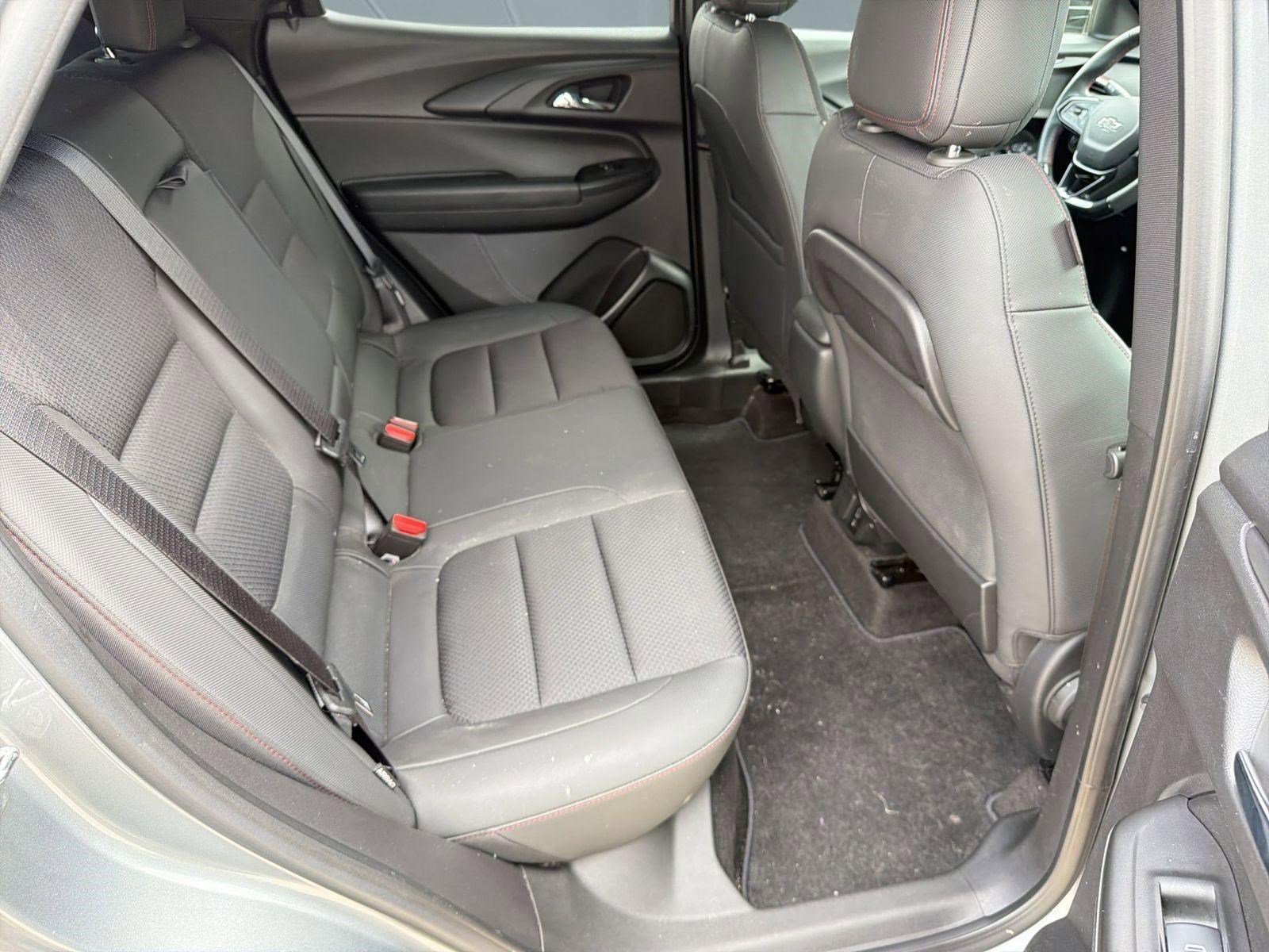 Used 2023 Chevrolet TrailBlazer RS w/ Convenience Package image 28