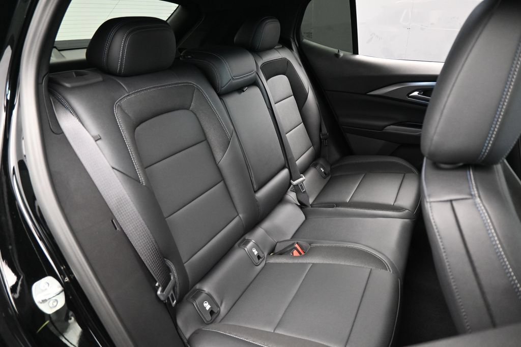 Used 2026 Chevrolet Equinox EV LT FWD image 50