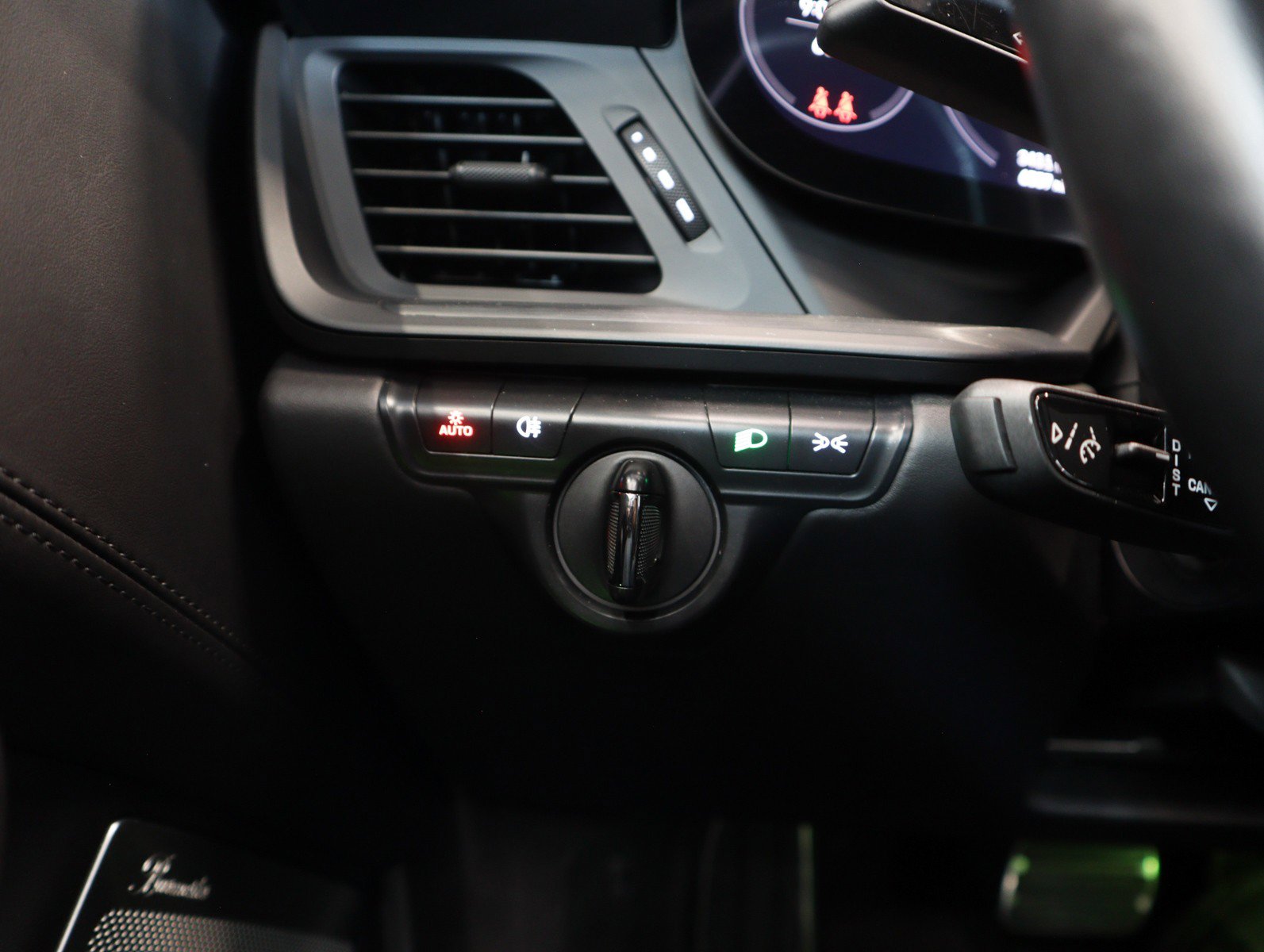 Certified 2024 Porsche 911 Carrera 4 GTS image 22