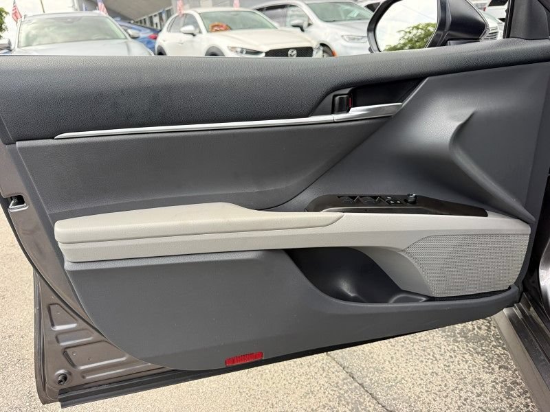 Used 2023 Toyota Camry LE FWD image 30