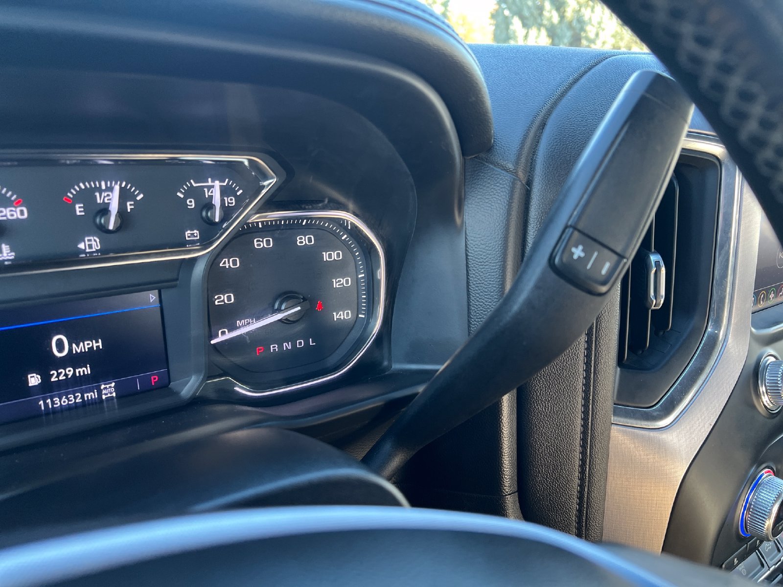 Used 2020 GMC Sierra 2500 SLT w/ X31 Off-Road Package AWD/4WD image 33