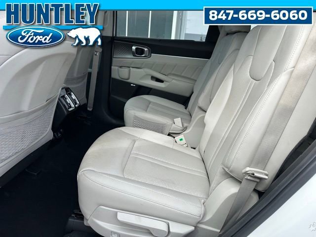 Used 2023 Kia Sorento SX Prestige image 16