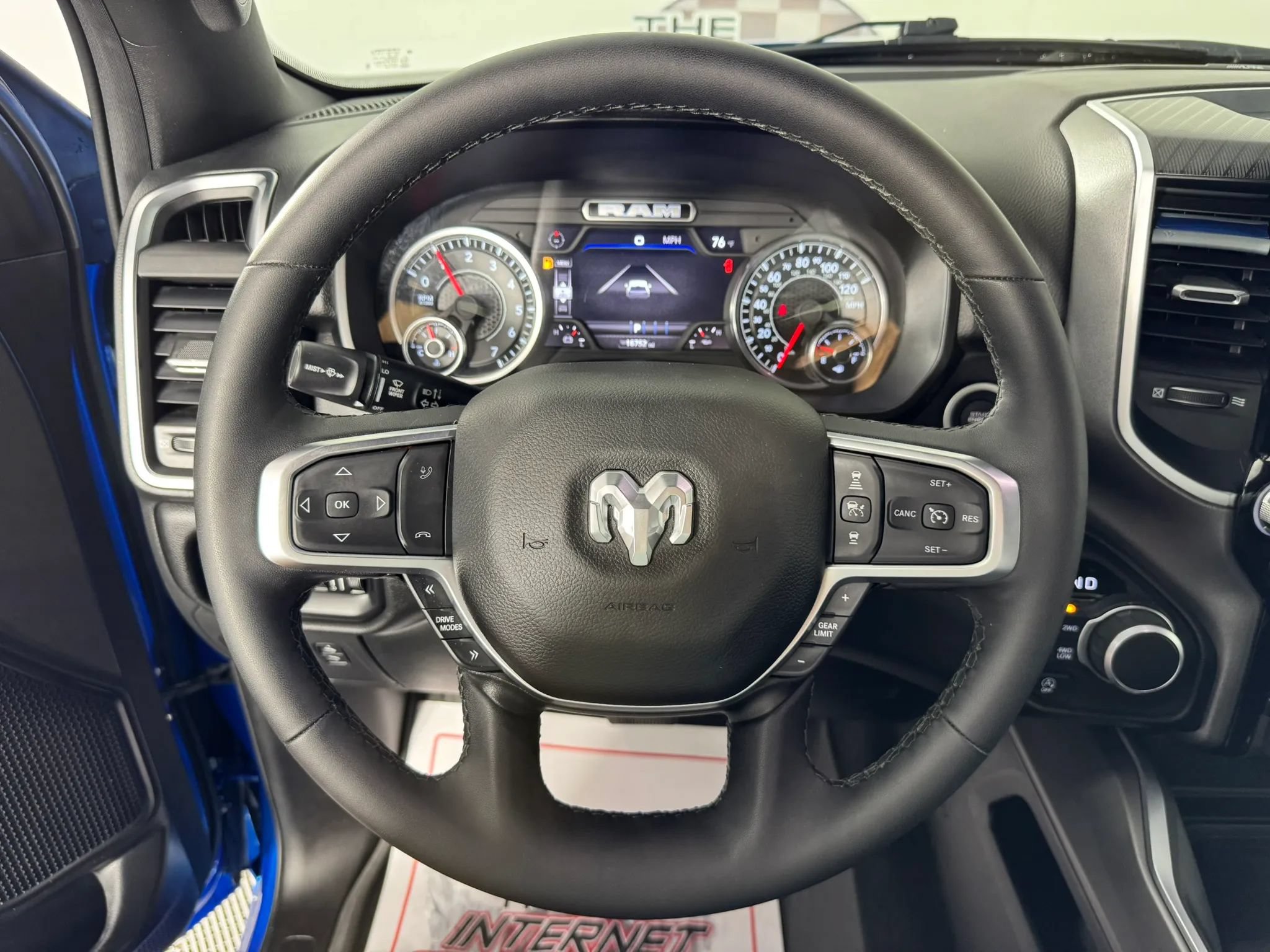 Used 2025 RAM 1500 Big Horn AWD/4WD image 13