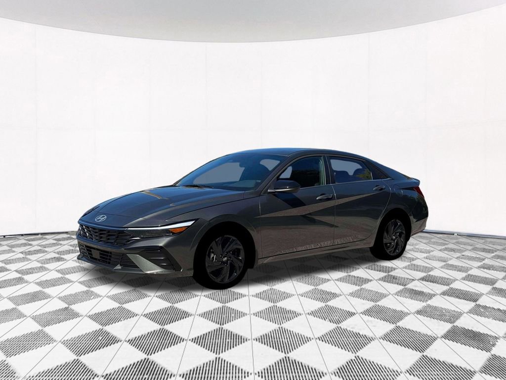 New 2026 Hyundai Elantra SEL Sport image 2