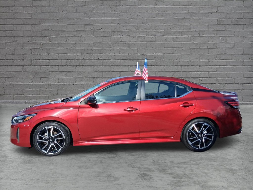 Certified 2025 Nissan Sentra SR FWD image 5