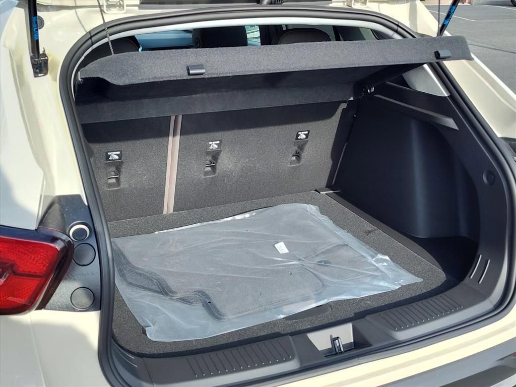 New 2026 Chevrolet Trax ACTIV w/ Driver Confidence Package image 9