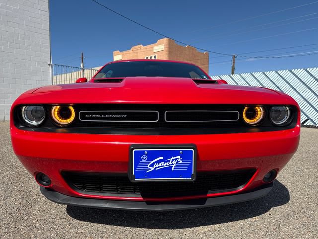 Used 2015 Dodge Challenger SXT Plus RWD image 8