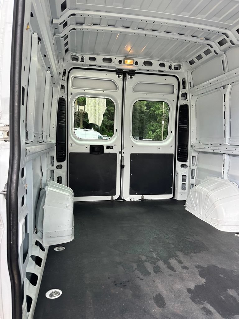Used 2023 RAM ProMaster 2500 FWD image 25