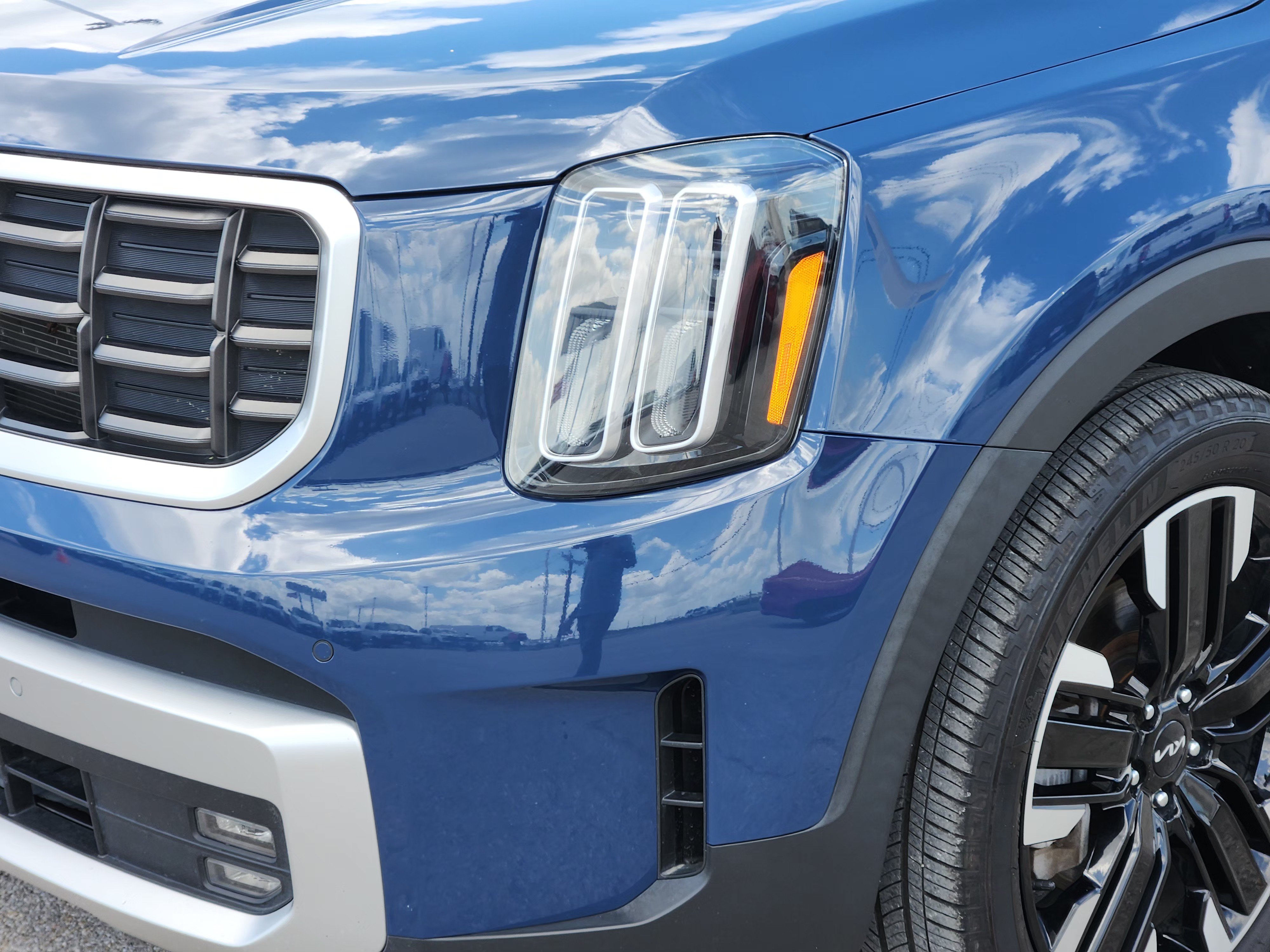 Used 2023 Kia Telluride SX AWD/4WD image 7