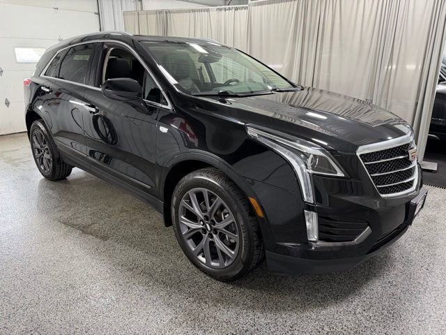 Used 2019 Cadillac XT5 Luxury w/ LPO, Black Ice Package AWD/4WD image 3