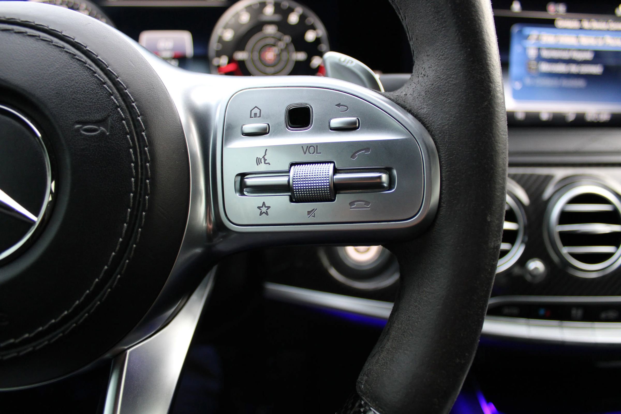 Used 2019 Mercedes-Benz S 63 AMG S 4MATIC Sedan image 17