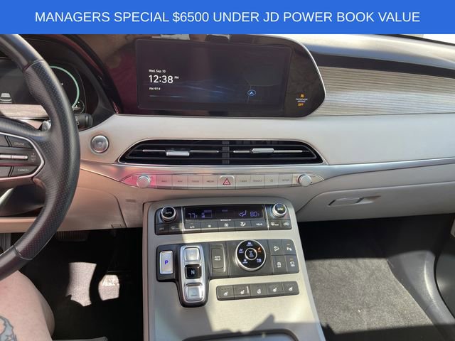 Used 2022 Hyundai Palisade Calligraphy w/ Winter Package image 14