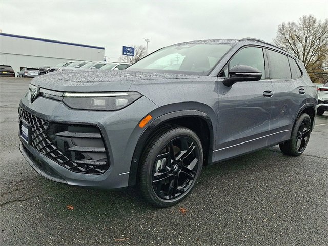 New 2026 Volkswagen Tiguan SE R-Line image 2