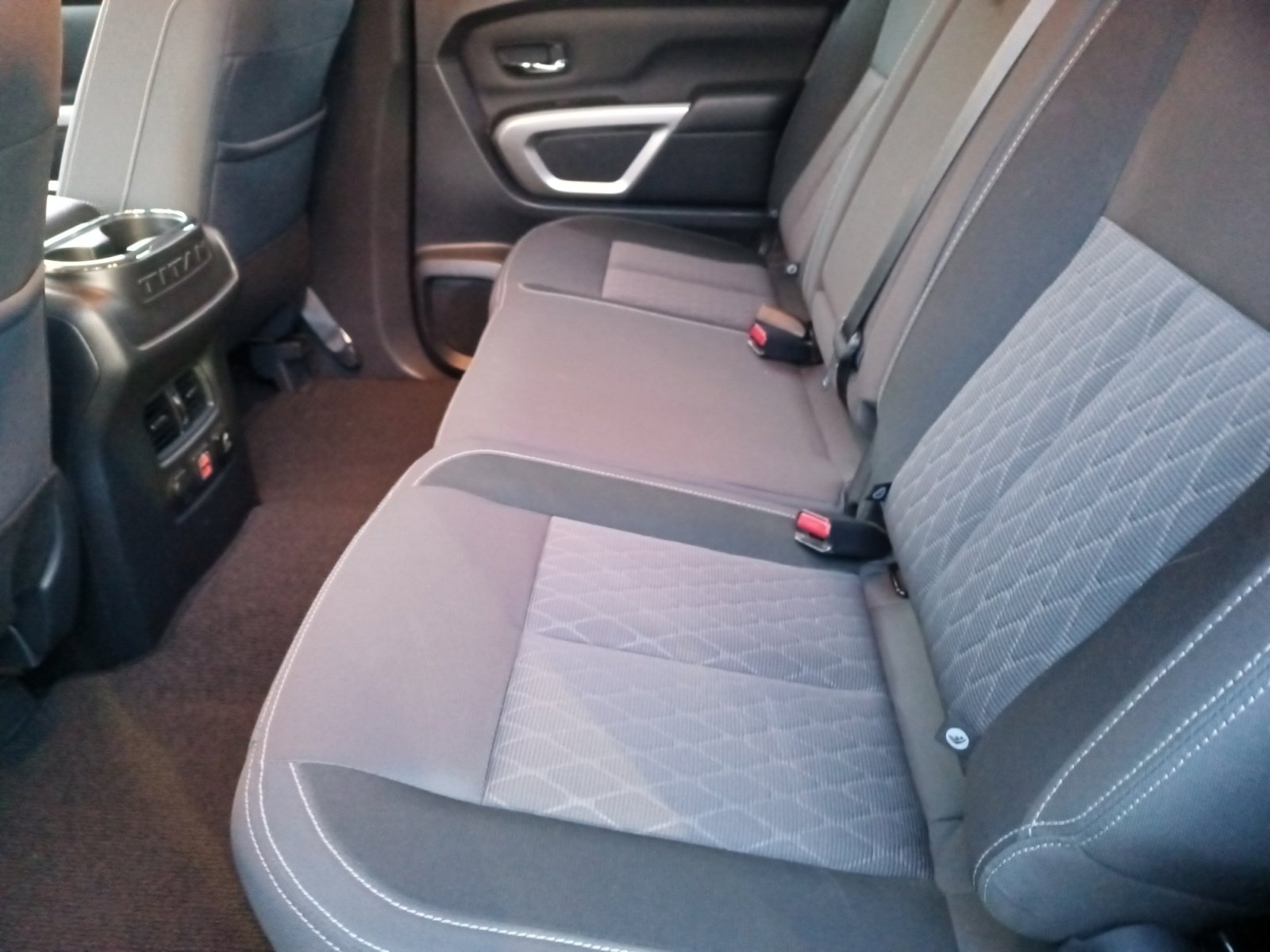 Used 2023 Nissan Titan SV w/ SV Convenience Package image 20