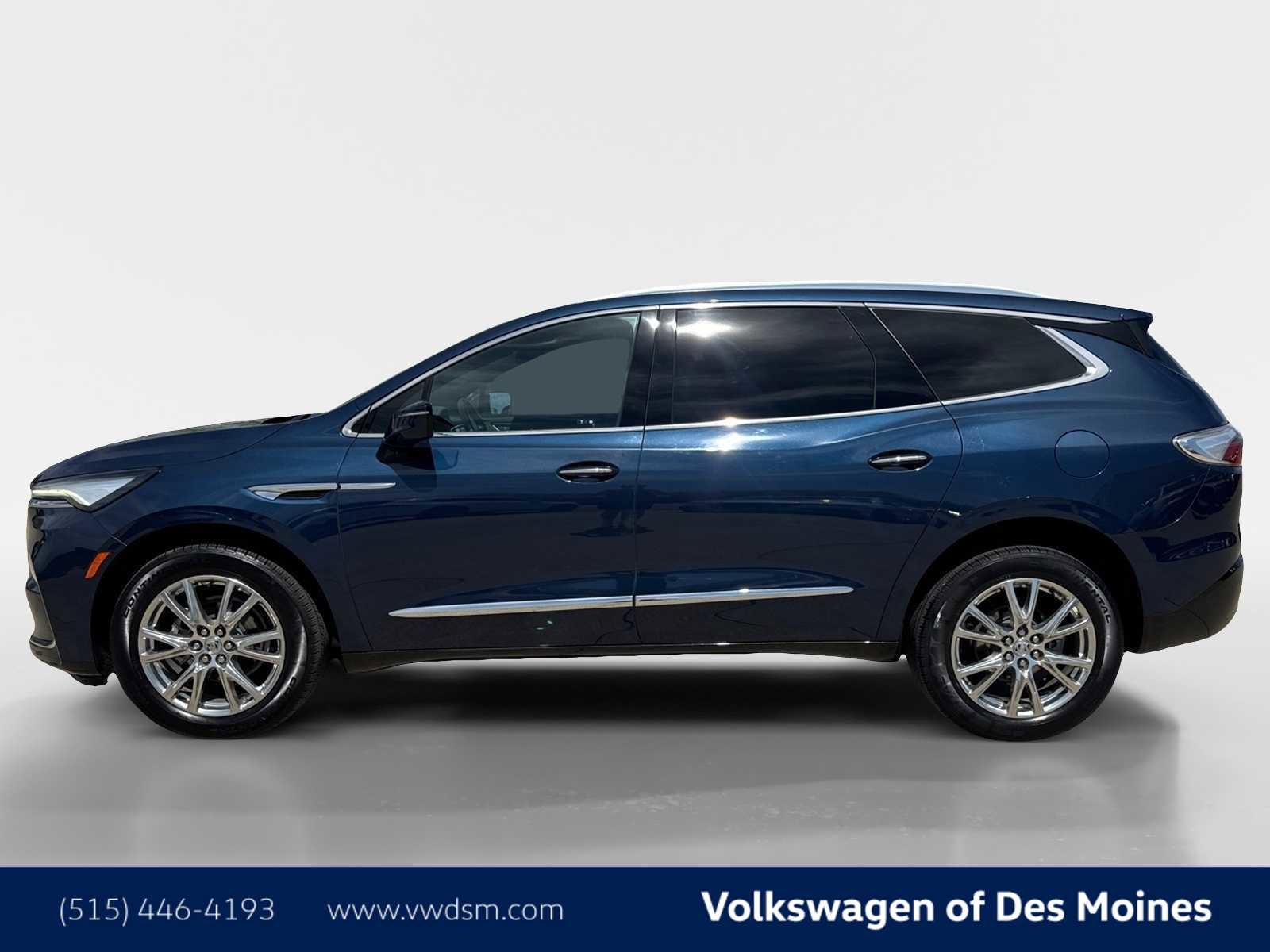 Used 2023 Buick Enclave Essence w/ Experience Buick Package AWD/4WD image 3