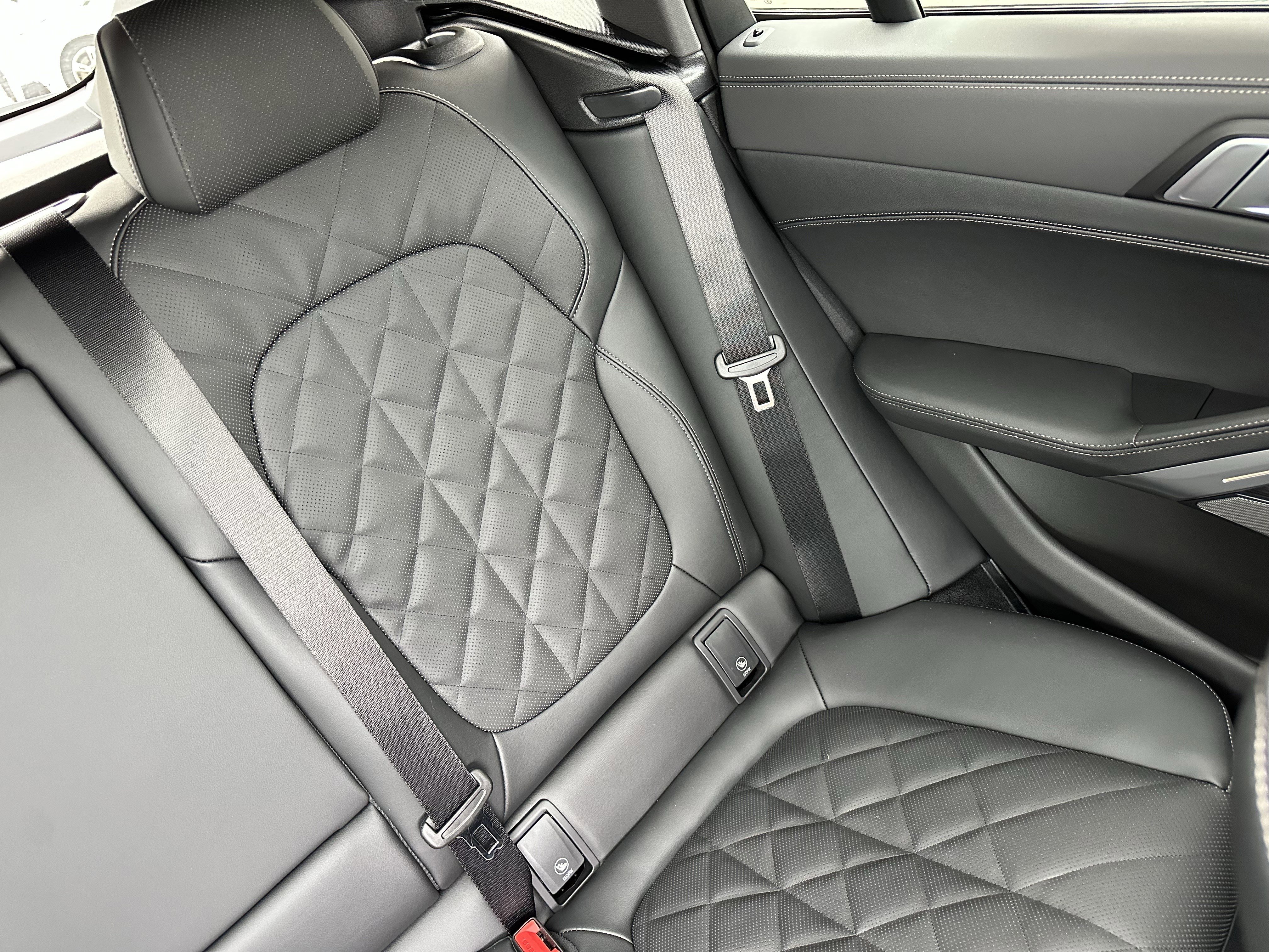 New 2026 BMW X6 xDrive40i image 19