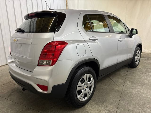 Used 2017 Chevrolet Trax LS FWD image 5
