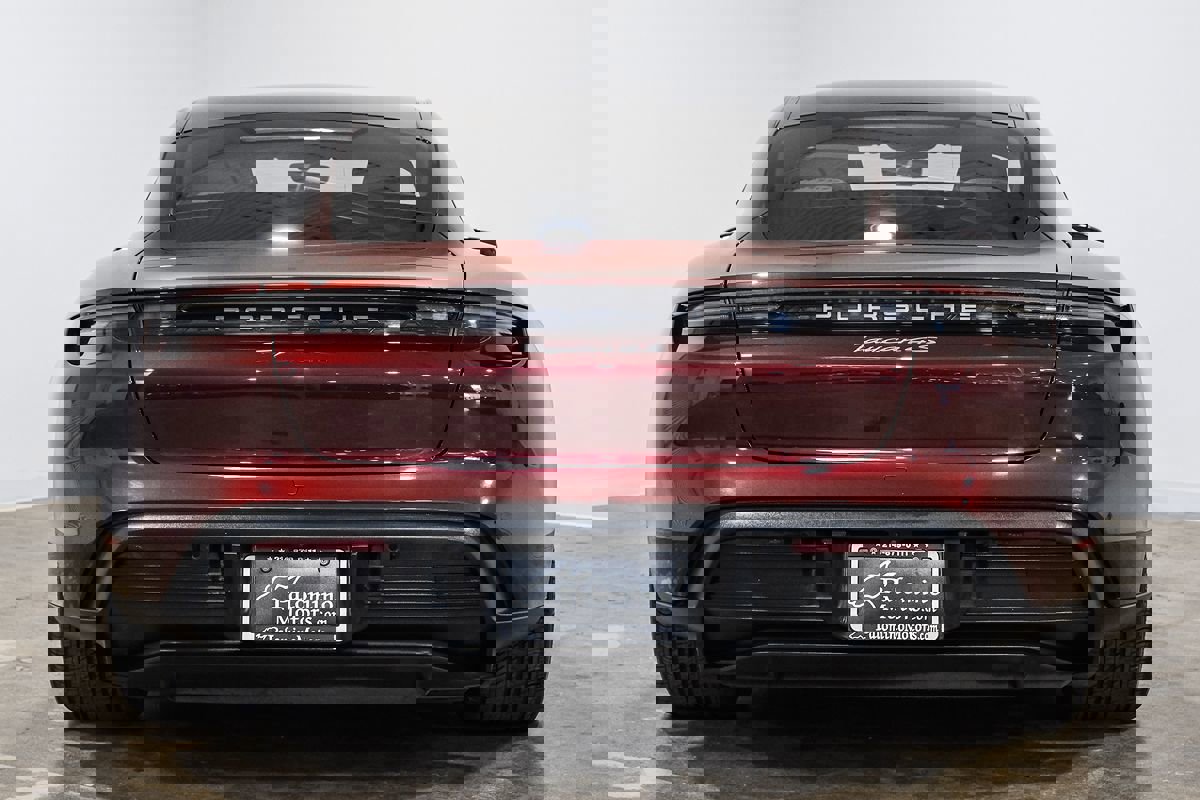 Used 2021 Porsche Taycan 4S w/ Premium Package image 8