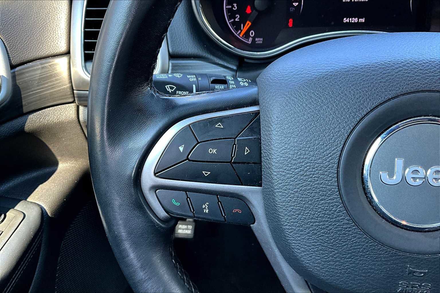 Used 2021 Jeep Grand Cherokee Laredo image 21