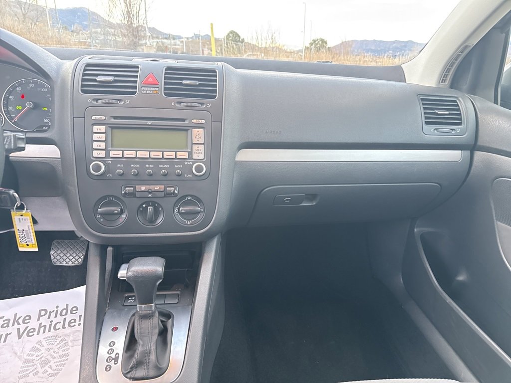 Used 2008 Volkswagen Rabbit S image 16