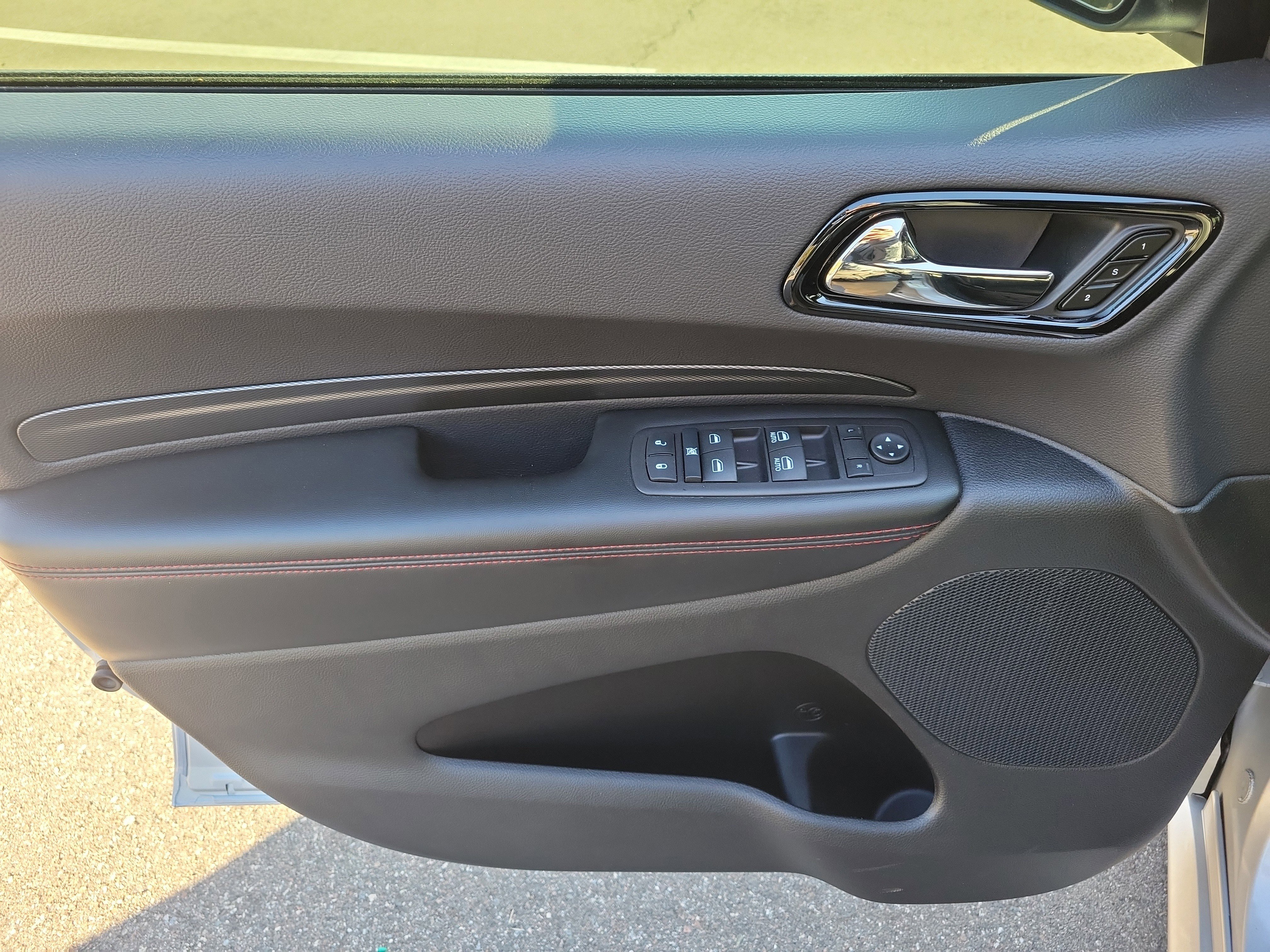 Used 2025 Dodge Durango GT image 21