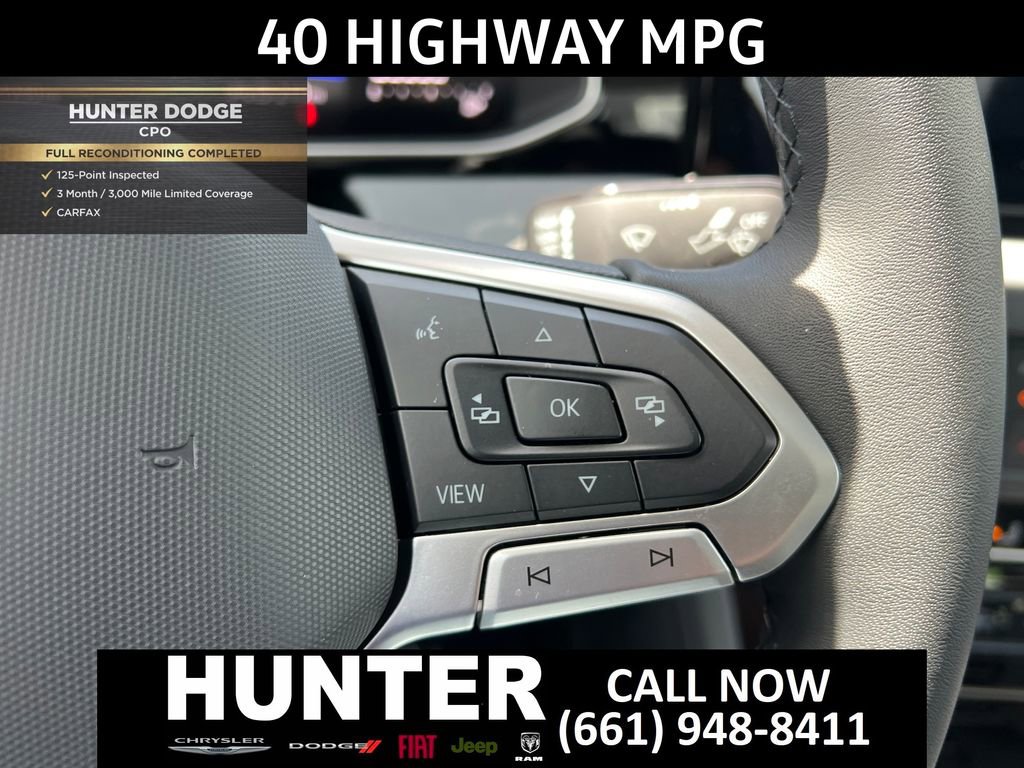 Used 2026 Volkswagen Jetta SE FWD image 30