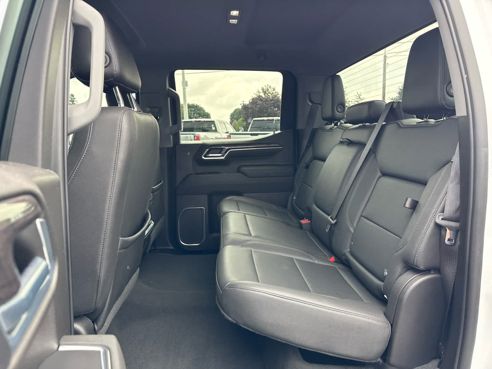 Certified 2023 Chevrolet Silverado 1500 LTZ w/ Z71 Off-Road Package AWD/4WD image 21