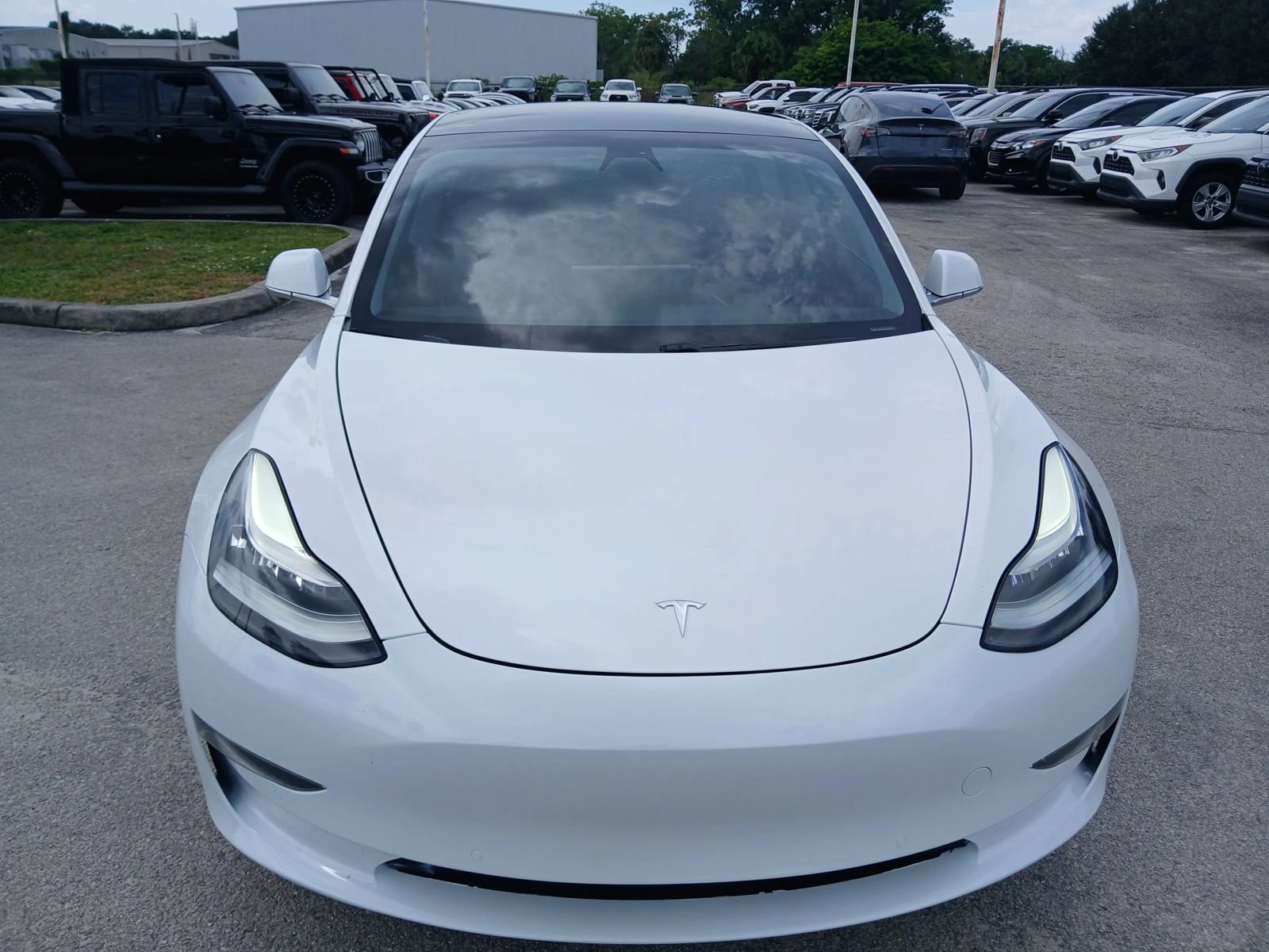 Used 2019 Tesla Model 3 Standard Range Plus RWD image 3