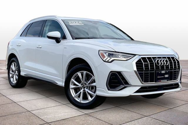Certified 2024 Audi Q3 2.0T Premium AWD/4WD image 2