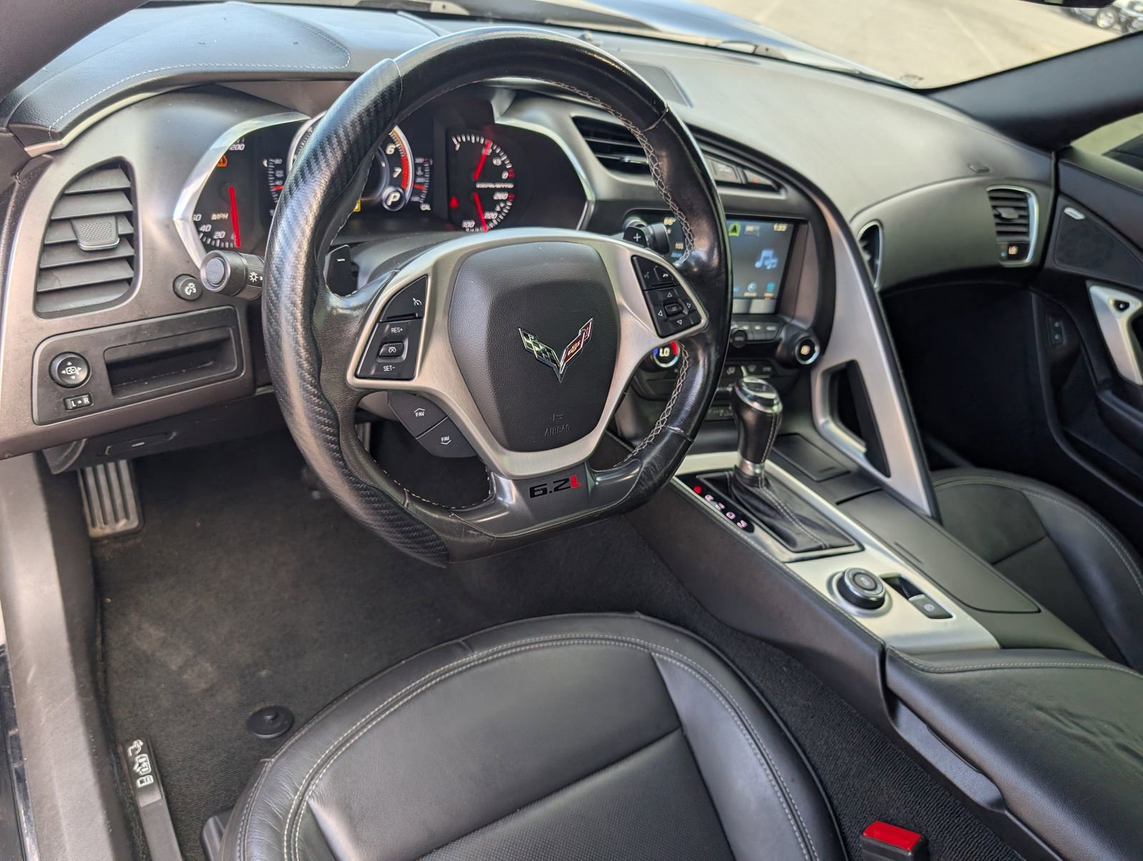 Used 2017 Chevrolet Corvette Stingray Coupe w/ 1LT image 16