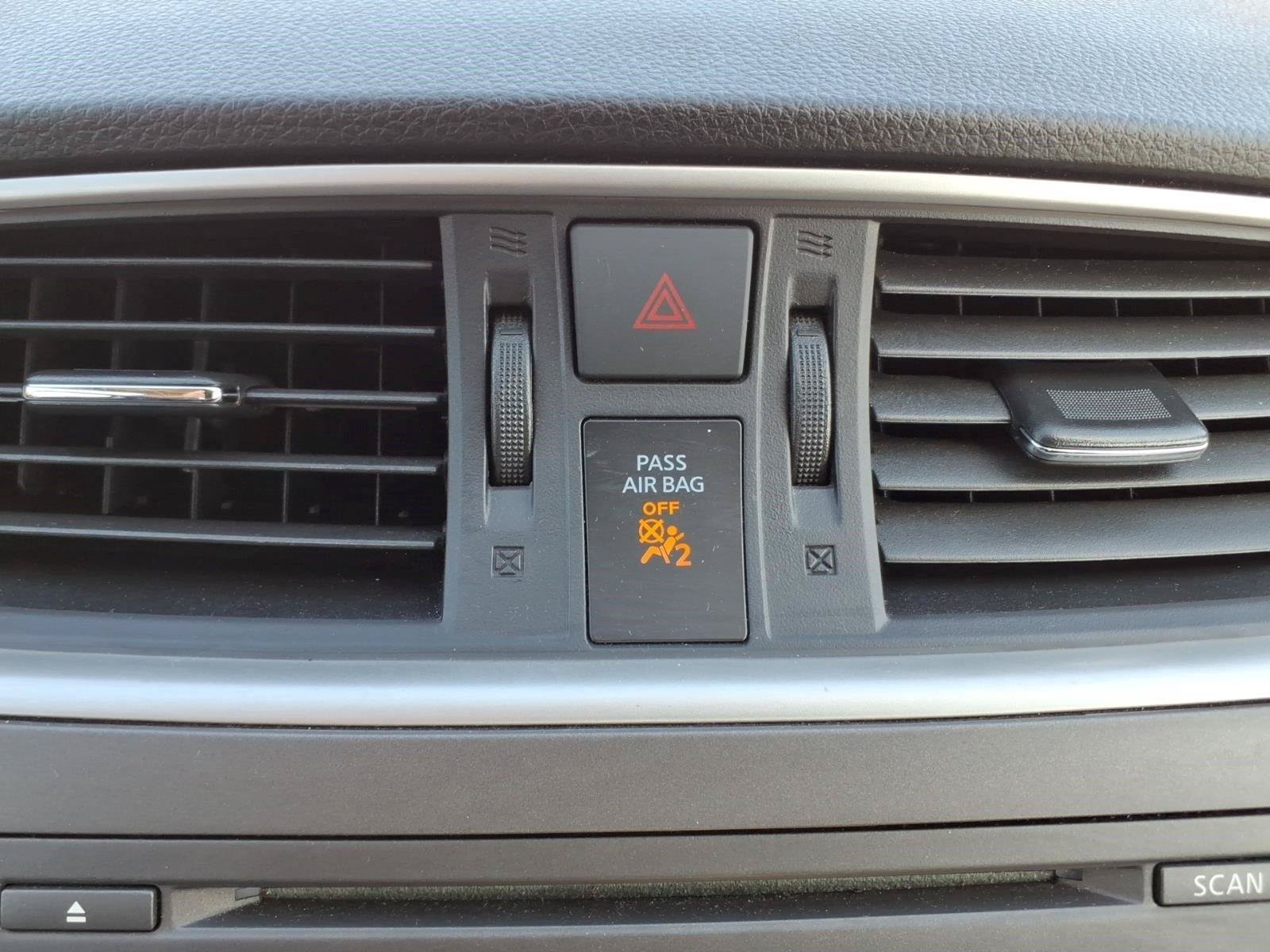 Used 2014 Nissan Sentra SR FWD image 22
