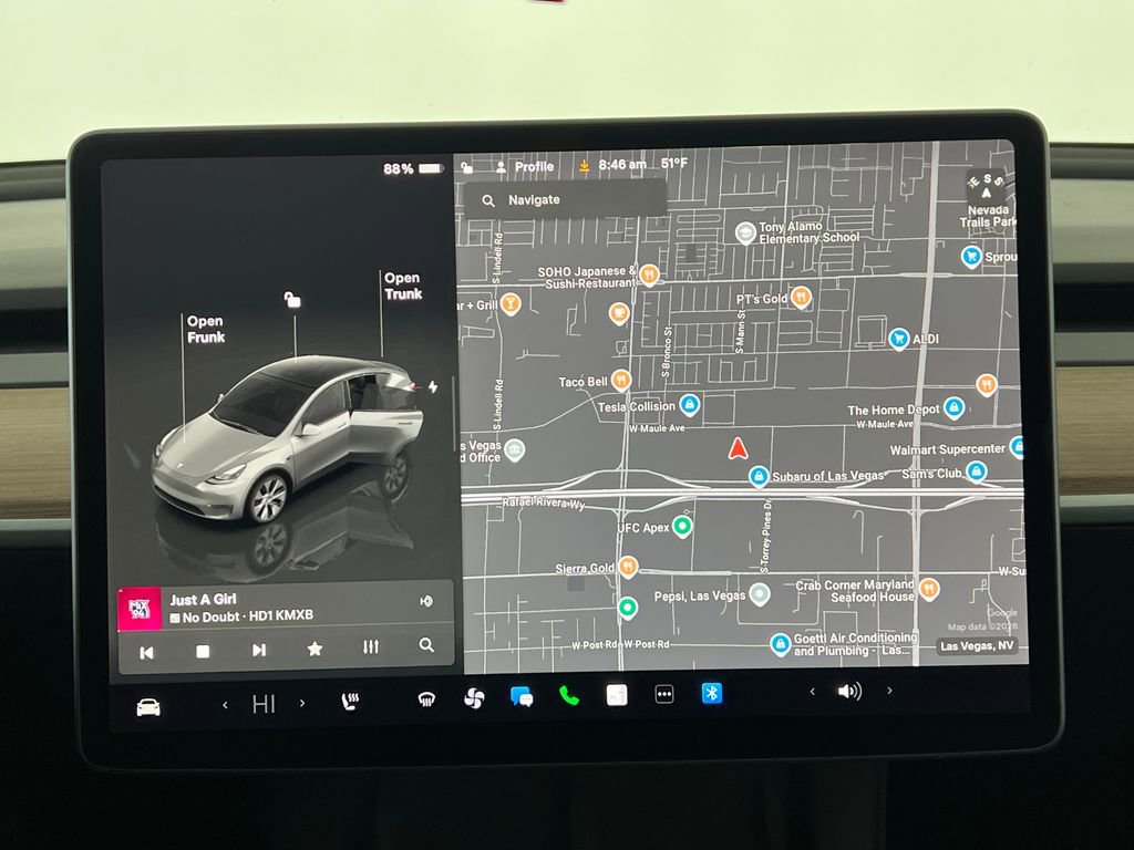 Used 2023 Tesla Model Y Long Range image 23