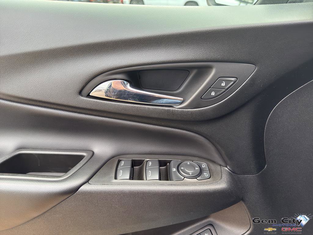 Used 2021 Chevrolet Equinox LT image 29